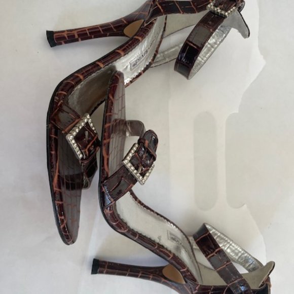 Charles David High Heel 7.5 Crocodile Patent Leather design in box - Picture 7 of 7